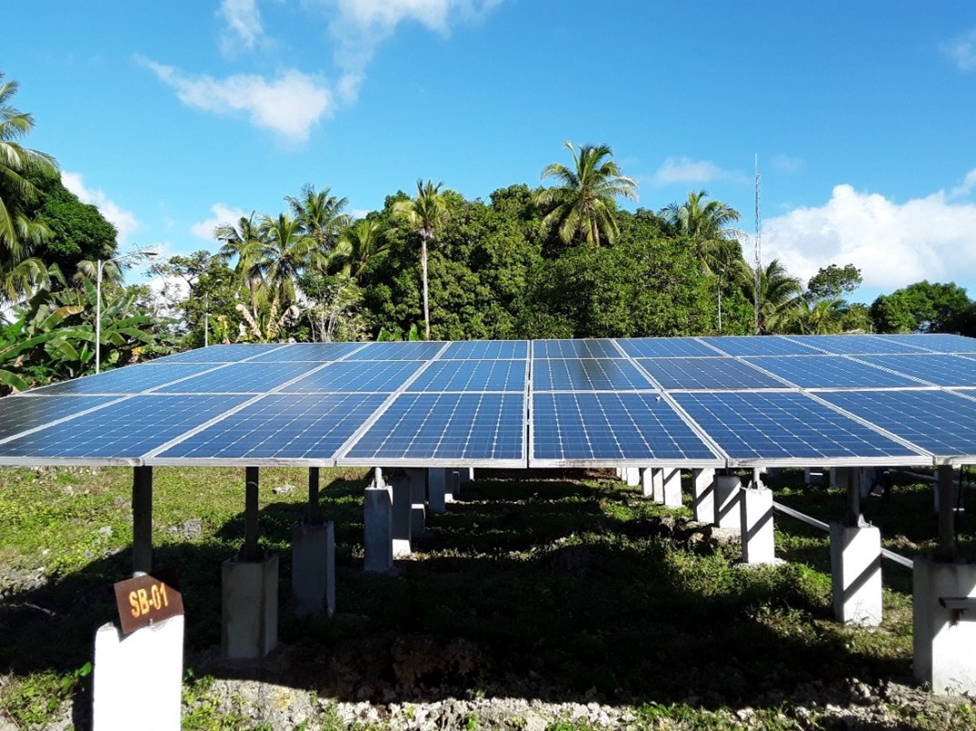 Solar power plant in Nusa Ela, Pulau Tiga.