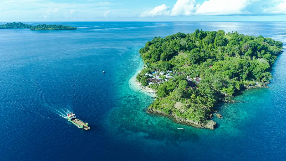 Pulau Tiga. Photo by NZMATES