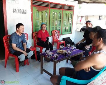 Tim NZMATES berdiskusi dengan pegawai pemerintahan desa Eliasa
